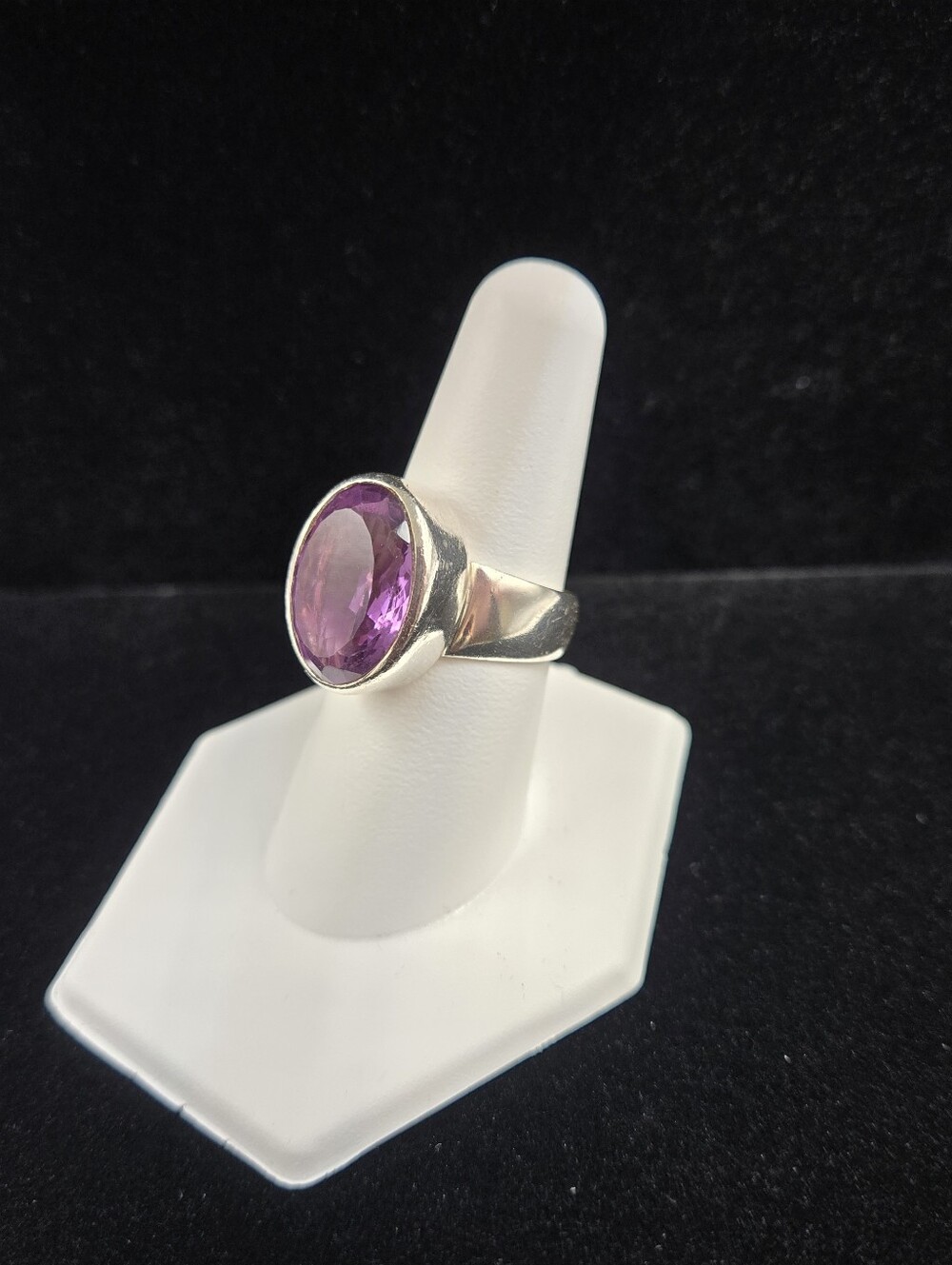 Sterling Silver Ring with Purple Oval Amethyst